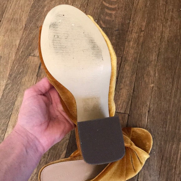 Gold Knot Mules - Crushed Velvet! - Picture 5 of 8